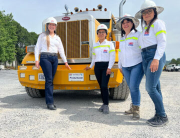 mujeres en la industria de la construcción